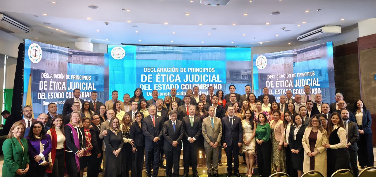 Estamos elevando una voz para decir que ningún servidor público puede poner en entredicho su propia legitimidad y superar sus barreras éticas: presidente del Consejo Superior de la Judicatura