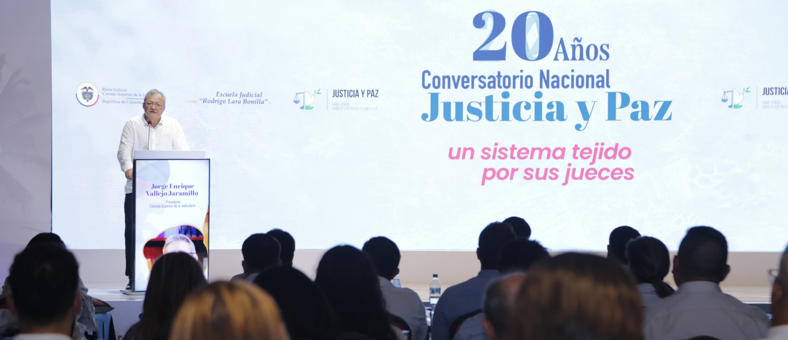 Los magistrados y la jueza de Justicia y Paz han honrado la toga con dignidad y valentía: presidente del Consejo Superior de la Judicatura