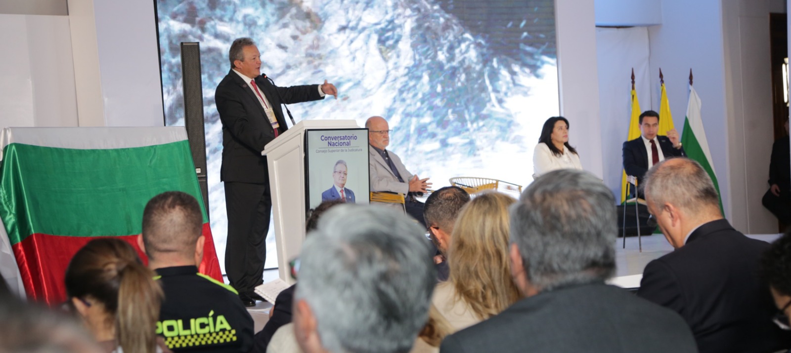 En tiempos complejos, marcados por la polarización, se hace más evidente que nunca la importancia de los servidores judiciales: presidente Judicatura, Jorge Enrique Vallejo Jaramillo.